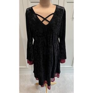 Bloomchic‎ Black & Red Velvet Dress Gothic Vampy Witchy Whimsigoth Dark Romantic